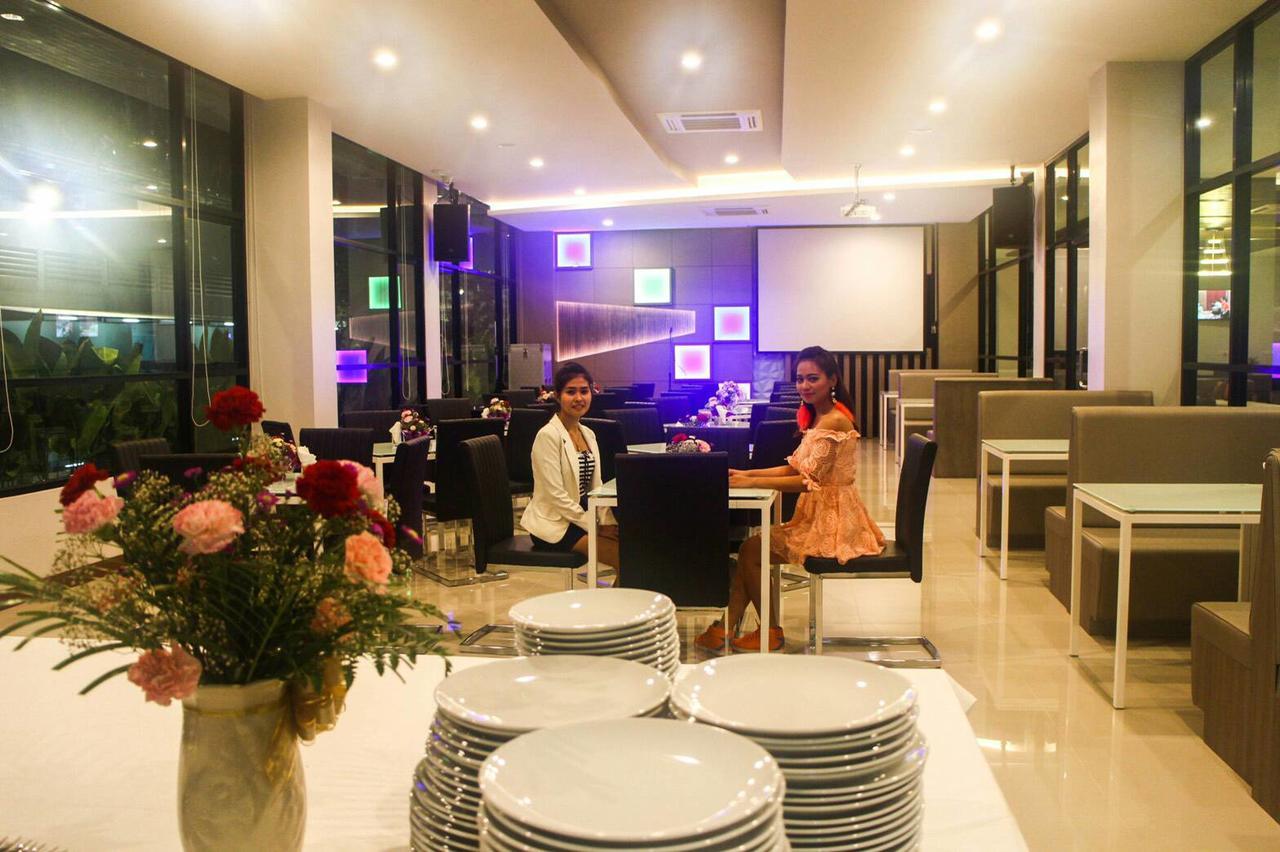 Ac Sportcenter Hotel Hatjaj Kültér fotó